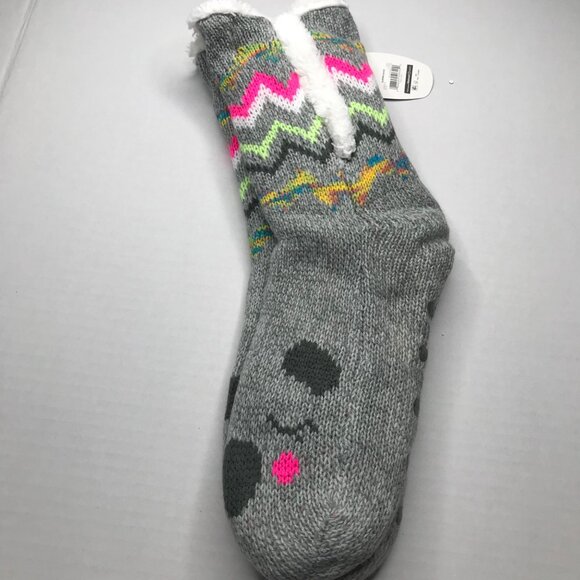 Secret Treasures Women's No Slip Slipper Sock Gray Cozy Dog Print Size 4-10 New - Picture 2 of 6